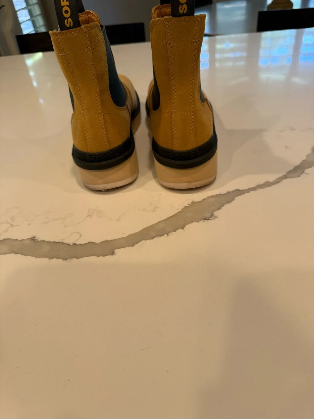 SOREL Hi-Line Chelsea Waterproof Suede Boots Geo Yellow 9.5 Worn once